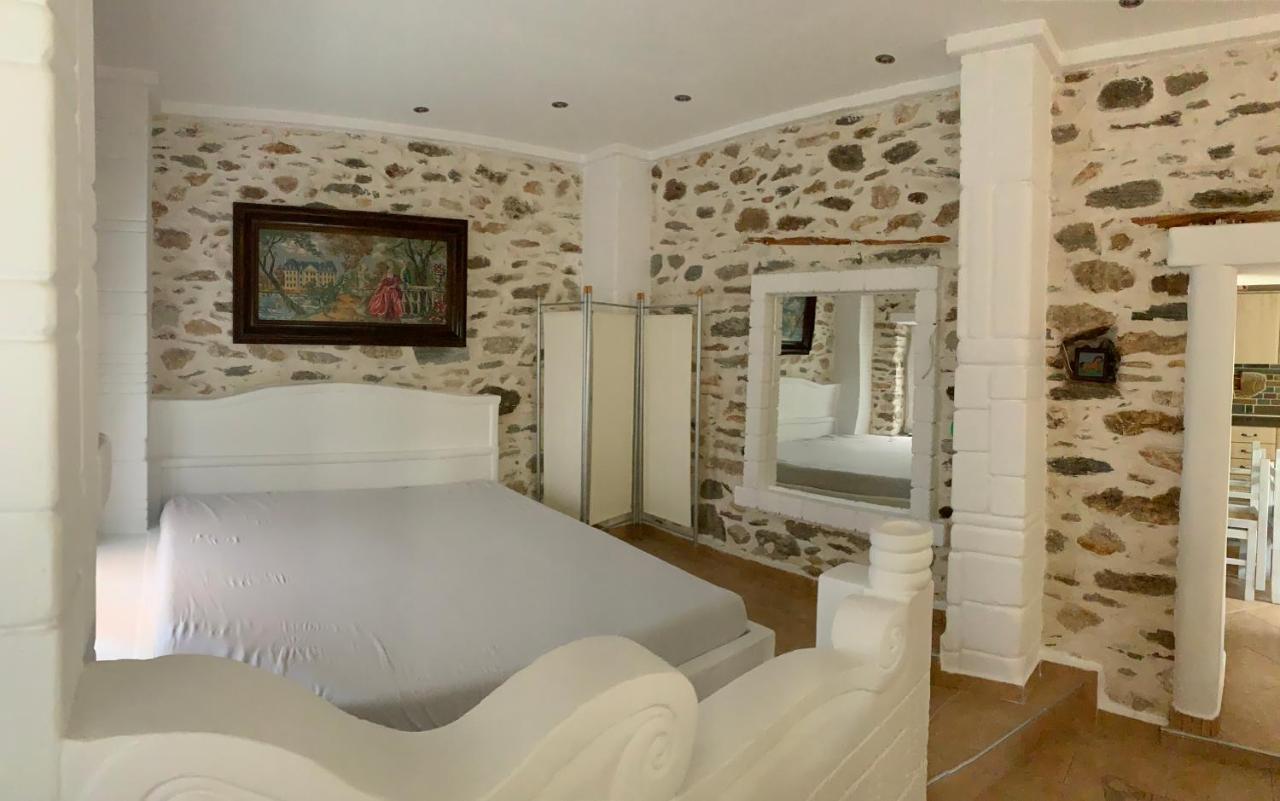 Sea&Stone Apartment Skala Sotiros Buitenkant foto